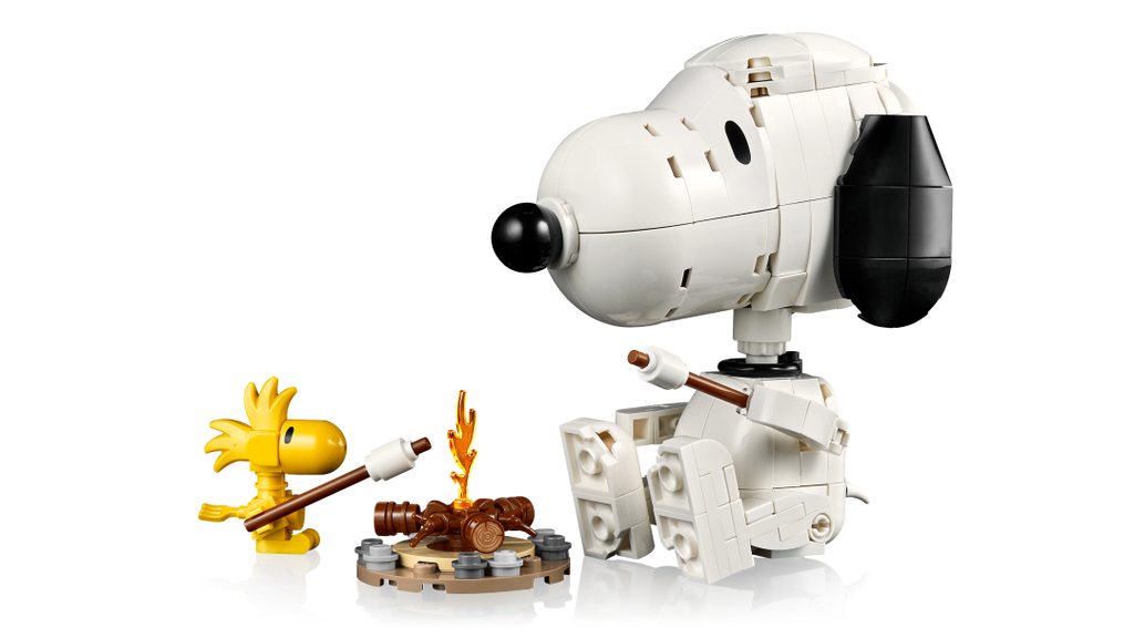 LEGO Ideas Peanuts: Snoopy's Doghouse Set 21368