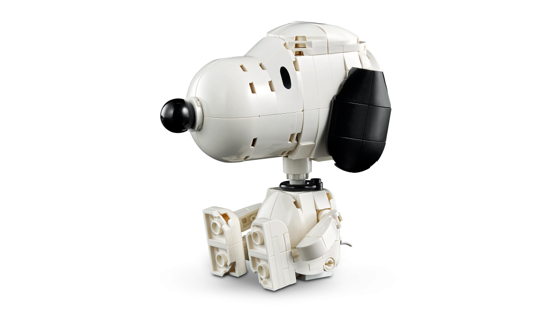 LEGO Ideas Peanuts: Snoopy's Doghouse Set 21368