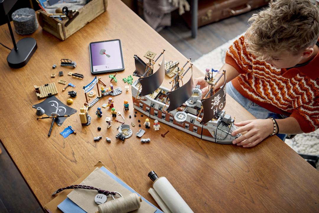LEGO One Piece Garp's Marine Battleship Set 75646