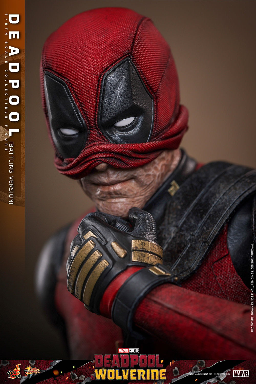 Deadpool (Battling Version) Marvel Sixth Scale Figure