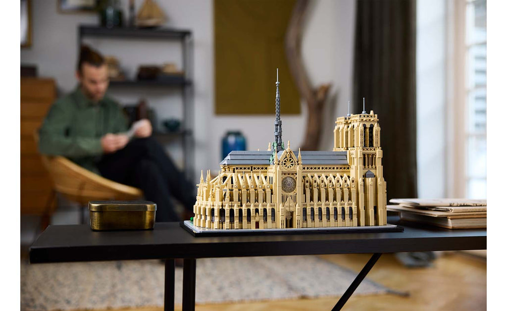 LEGO Architecture Notre-Dame de Paris Set 21061