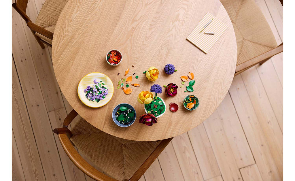 LEGO Botanicals Flower Arrangement Set 10345