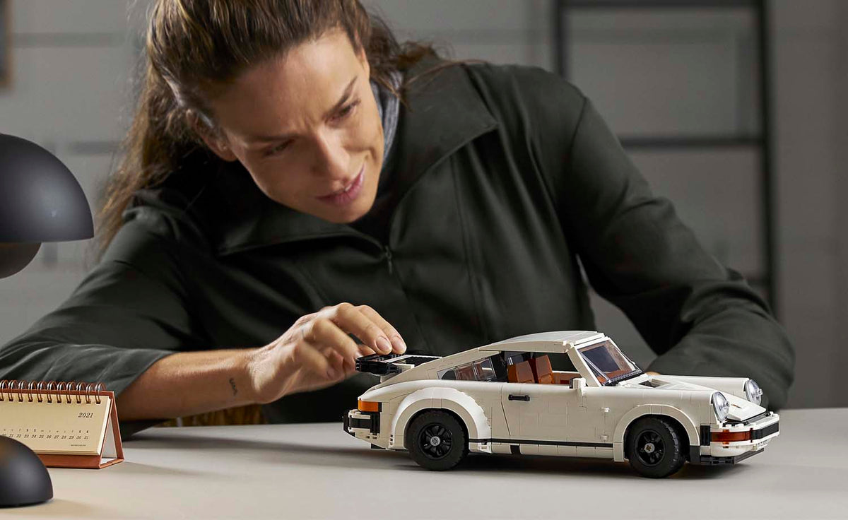LEGO ICONS Porsche 911 Set 10295
