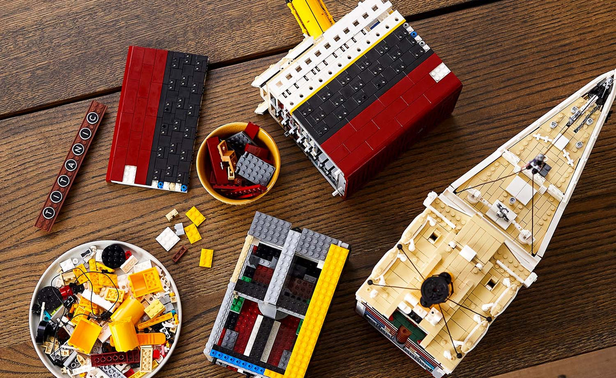 LEGO ICONS Titanic Set 10294