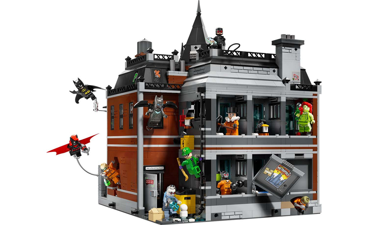 LEGO DC Arkham Asylum Set 76300