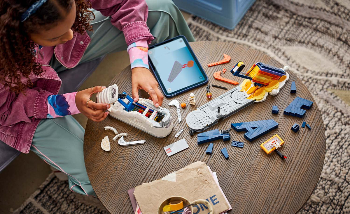 LEGO Editions Nike Air Force 1 x LEGO Set 43026