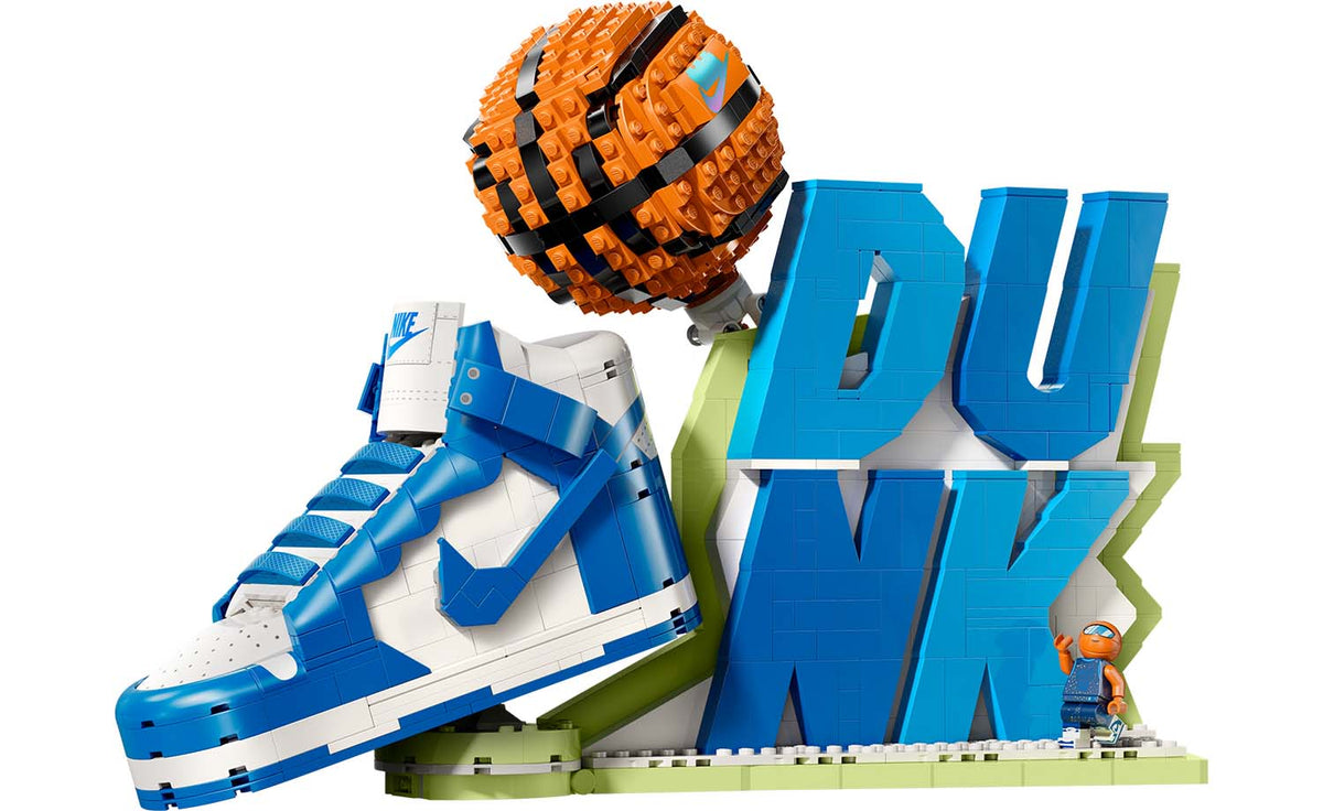 LEGO Iconic Nike Dunk Set 43008