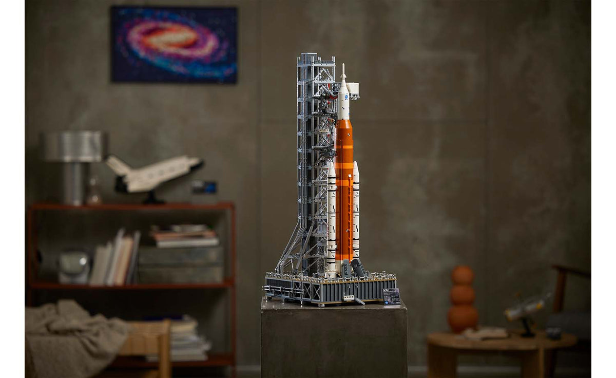 LEGO ICONS NASA Artemis Space Launch System Set 10341