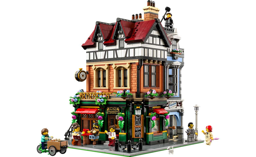 LEGO ICONS Tudor Corner Set 10350