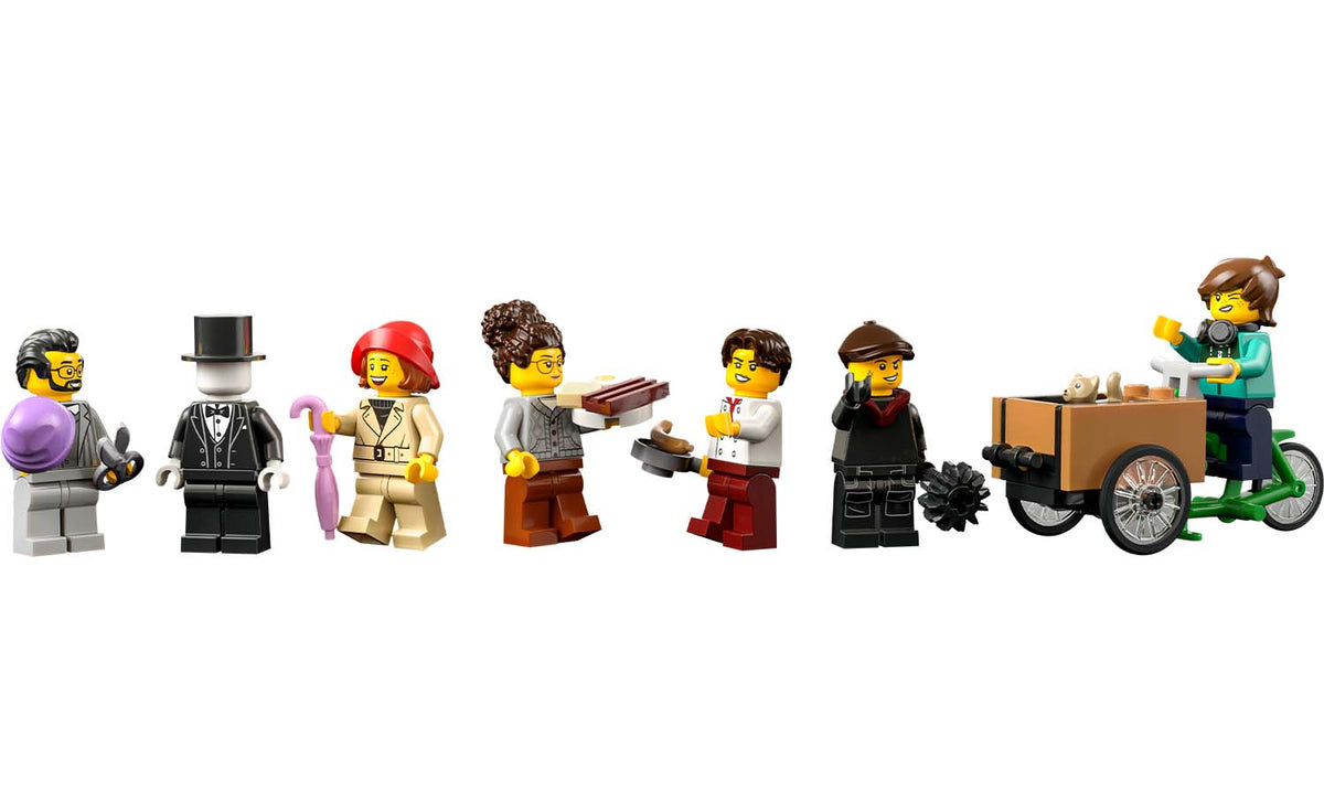LEGO ICONS Tudor Corner Set 10350