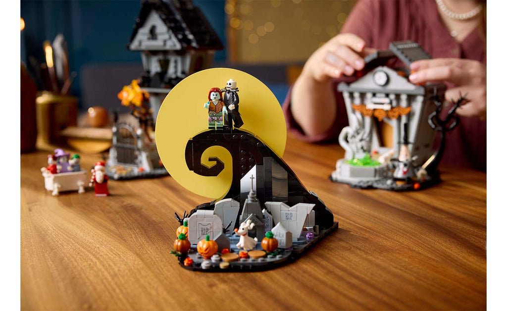 LEGO Ideas Disney Tim Burton's The Nightmare Before Christmas Set 21351