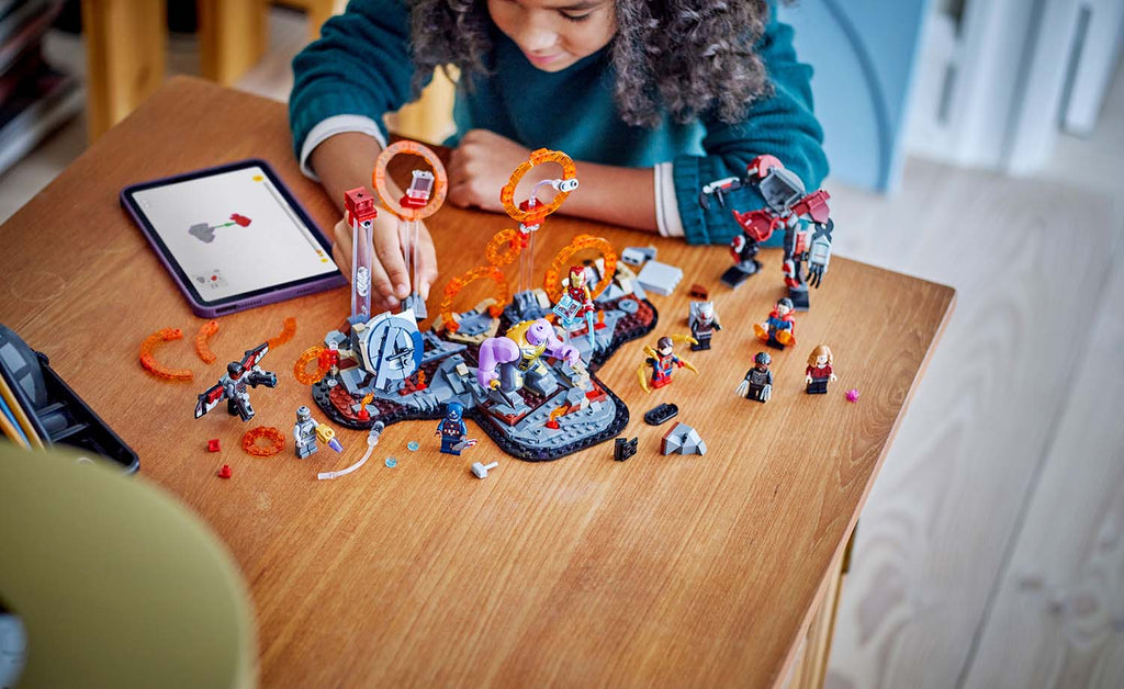 LEGO Marvel Avengers: Endgame Final Battle Set 76323
