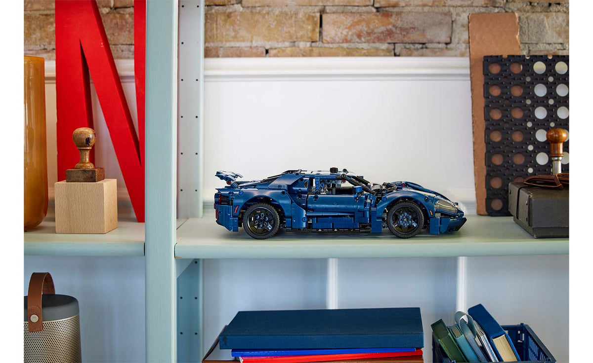 LEGO Technic 2022 Ford GT Set 42154