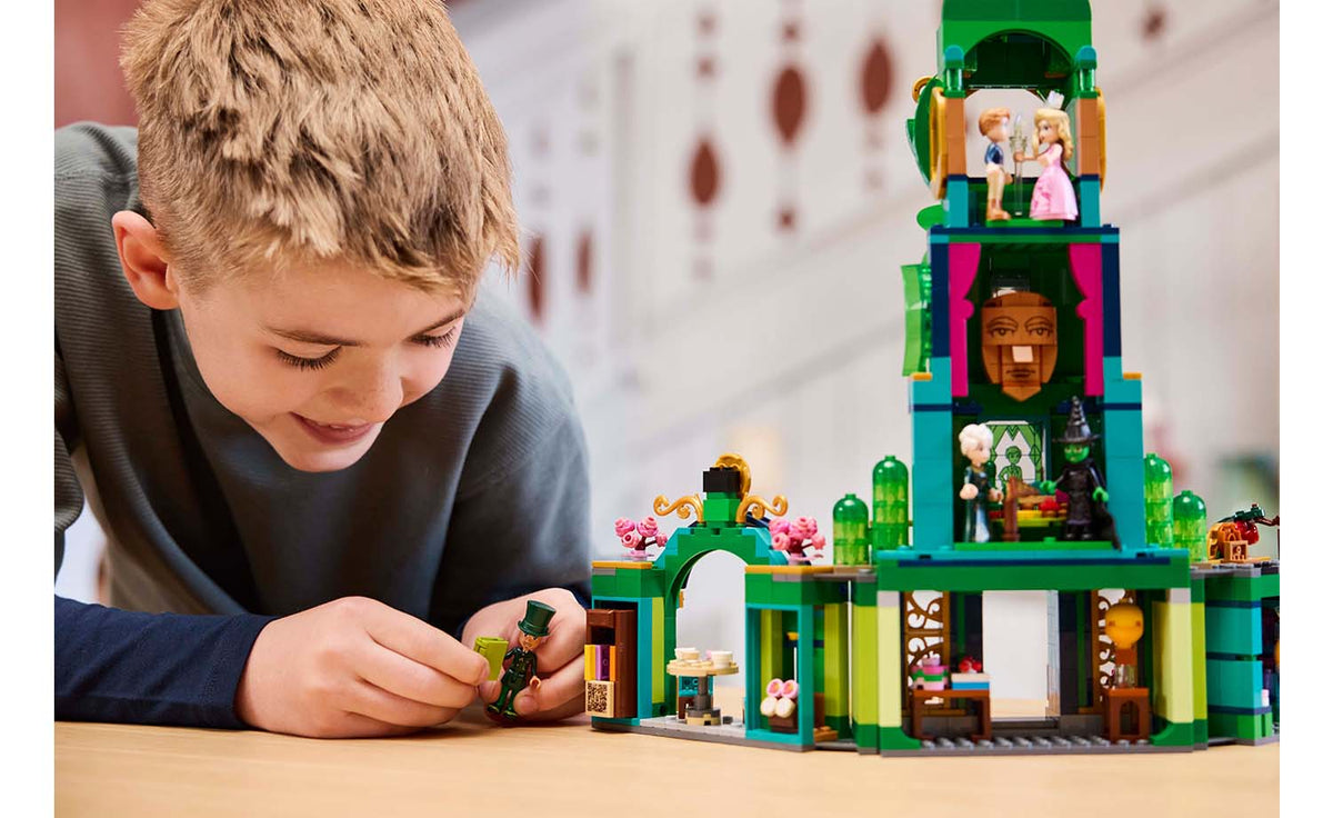 LEGO Wicked Welcome to Emerald City Set 75684