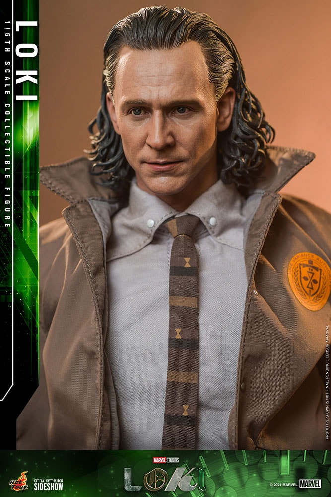 Loki Marvel Sixth Scale Figure
