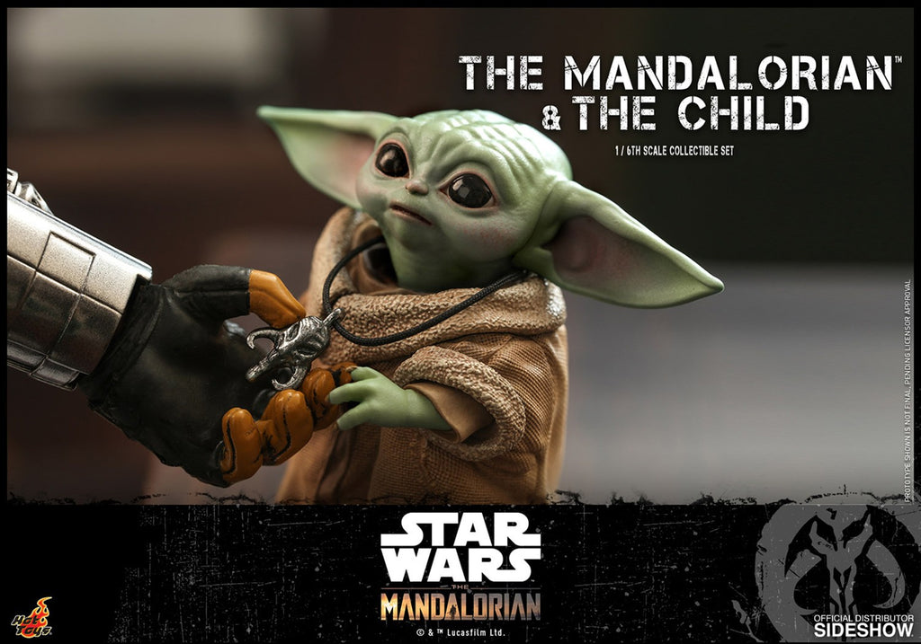 The Mandalorian and The Child Star Wars Sixth Scale Figure